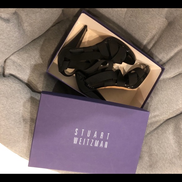 STUART WEITZMAN Crossup Sandal - Picture 1 of 10